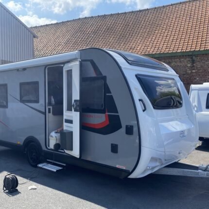 Sterckeman Open Edition 520CP Caravane avec auvent — 2024, 6,97 m, 4 couchages, PTAC 1 700 kg occasion