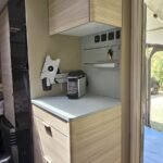 Adria Caravane avec auvent — 2022, 7,44 m, 4 couchages, PTAC 1 232/1 500 kg occasion – Image 8