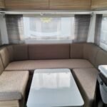 Adria 462 PU Caravane 4 places — lit fixe français, Déménageur batterie 2023, chaudière eau chaude, 2015 occasion – Image 9