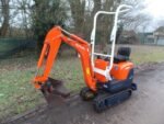 Kubota K008-Micro Minielle 800 kgmoteur neuf, batteerie neuve, 3 go dets, attaché raide, rails extensibles, 201occasion – Image 3
