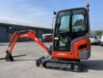 Kubota KX016-4 Mini pelle 1,6 tonne — cabine fermée climatisation chauffage, flèche déportée, attache rapide, BRH, 2013 occasion – Image 2