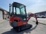 Kubota KX016-4 Mini pelle 1,6 tonne — cabine fermée climatisation chauffage, flèche déportée, attache rapide, BRH, 2013 occasion – Image 3