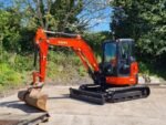 Kubota U48-4 Mini pelle 5 tonnes — attache rapide, système hydraulique BRH commande manuelle, chenilles extensibles 90%, révisée, 2011 occasion – Image 3