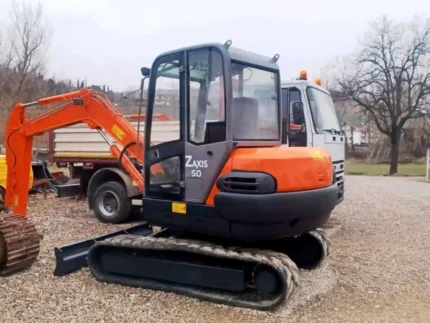 Airman Hitachi ZX50 Mini pelle 5 tonnes — très bon état, 798 heures, prête à l'emploi occasion