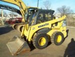 Komatsu SK1020-5 Turbo Chargeuse compacte — Moteur turbo 52,2 kW, godet 0,45 m³, 3 435 kg, 2007 occasion